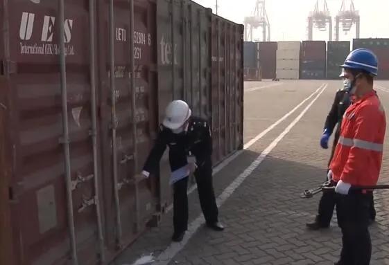 <a href='http://m.chinaepdmgranules.com' title='危險(xiǎn)品運(yùn)輸' >危險(xiǎn)品運(yùn)輸</a>