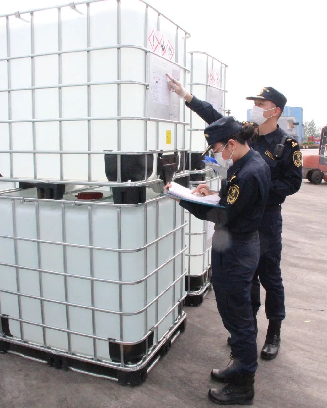 中港<a href='http://m.chinaepdmgranules.com' title='危險品貨運' >危險品貨運</a>